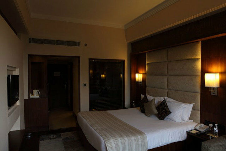 The Bristol Hotel Gurgáon Kültér fotó